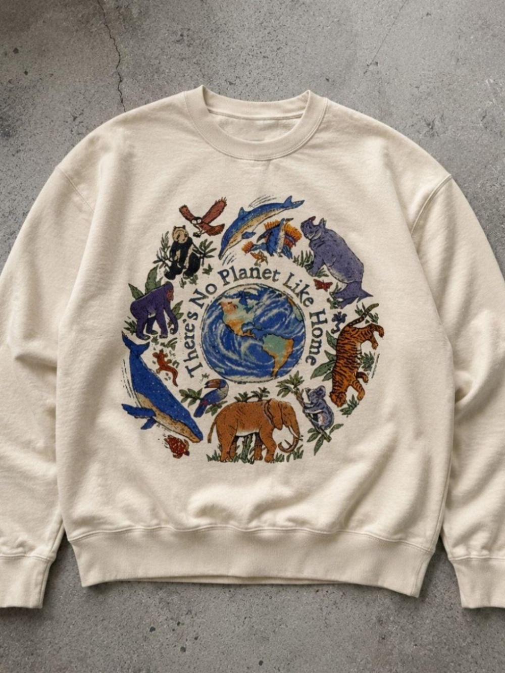 Gildan Sand Animal lCrewneck Sweatshirt with Colorful Wildlife Earth Graphic